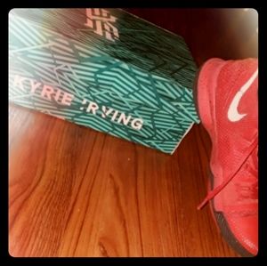 Kyrie 3 Candy Red Youthd